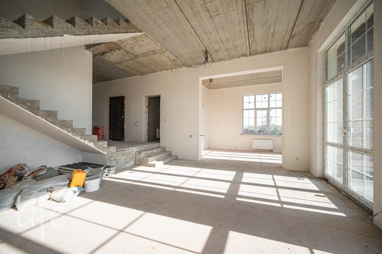 2-этажный коттедж 240 м² без отделки