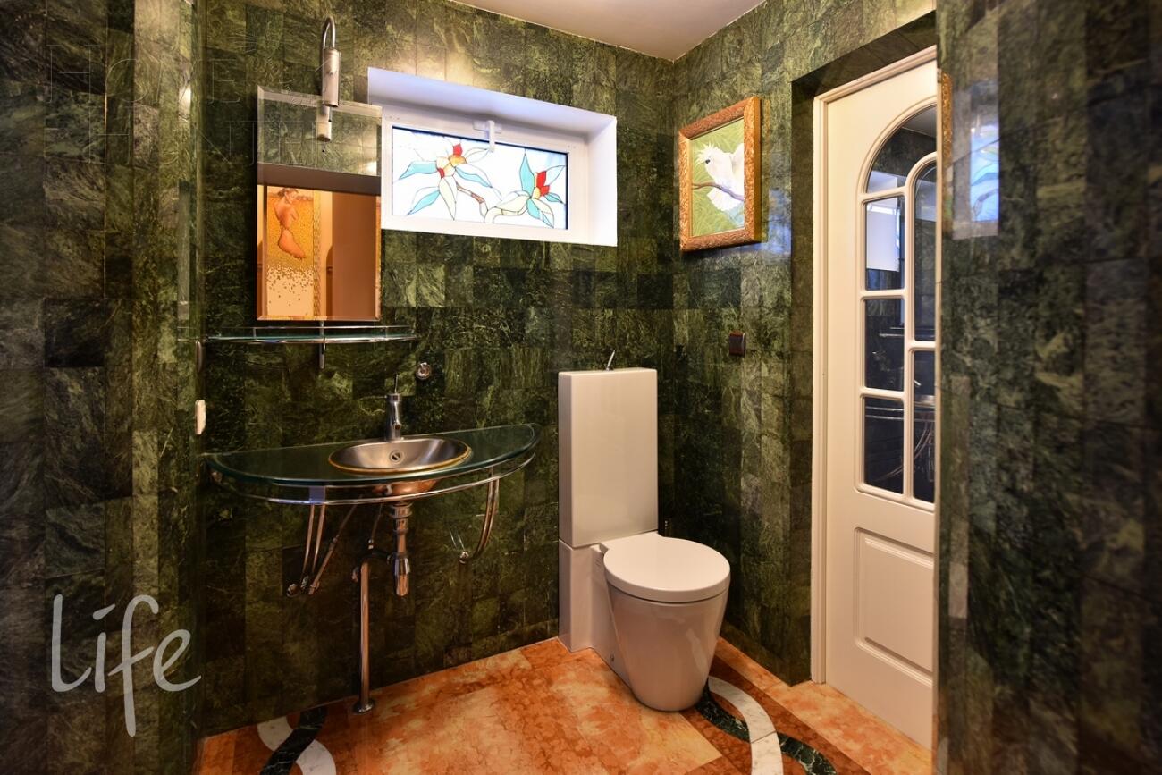 2-этажный коттедж 490 м² с отделкой