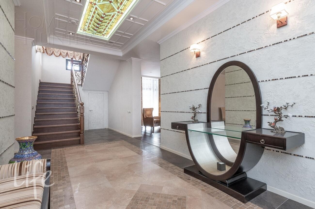 КОТТЕДЖ 528 м² с отделкой