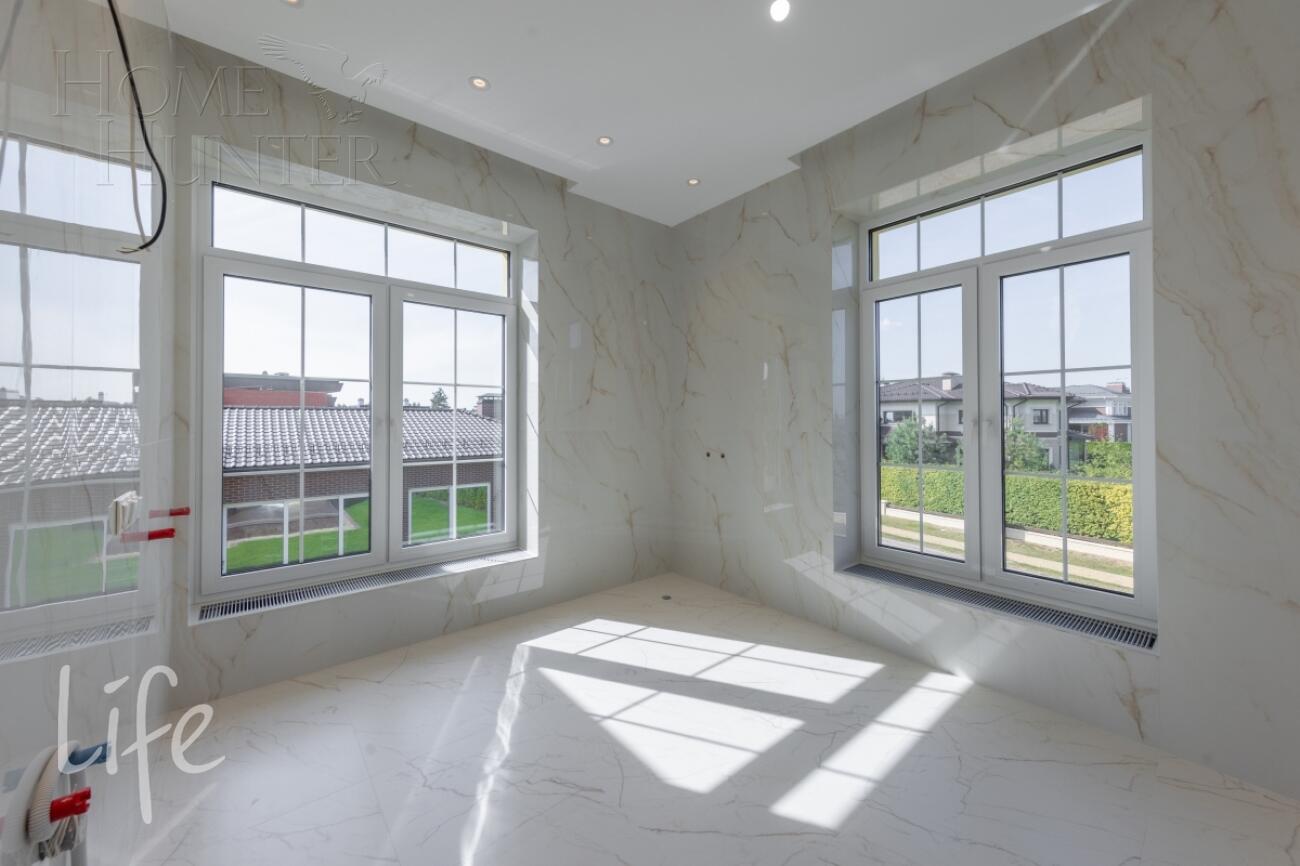 2-этажный коттедж 900 м² с отделкой