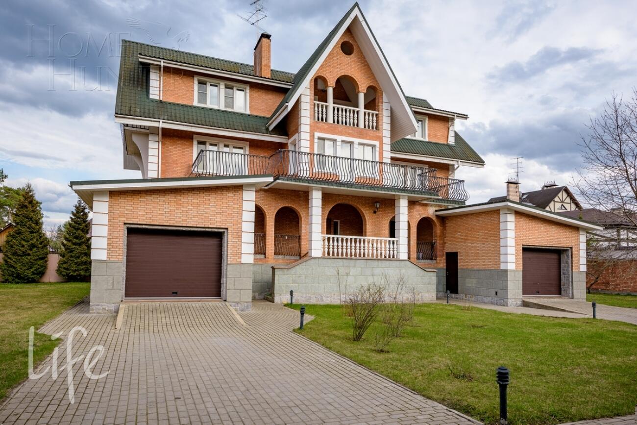 3-этажный коттедж 780 м² с отделкой