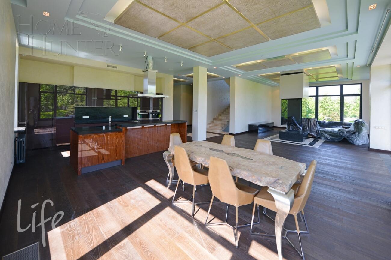 2-этажный коттедж 750 м² с отделкой