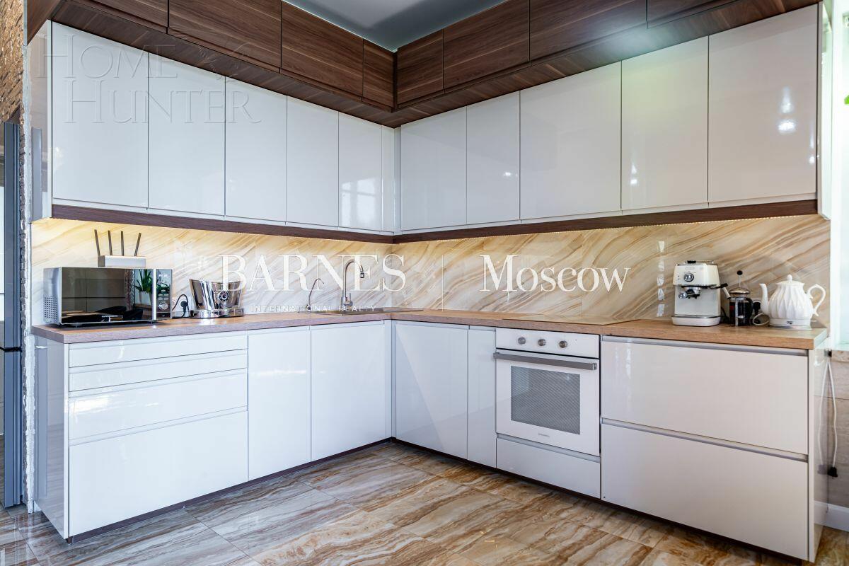 2-этажный коттедж 328 м² с отделкой