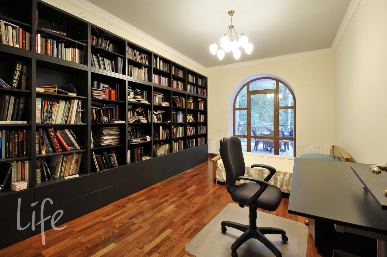 2-этажный коттедж 1 500 м² с отделкой