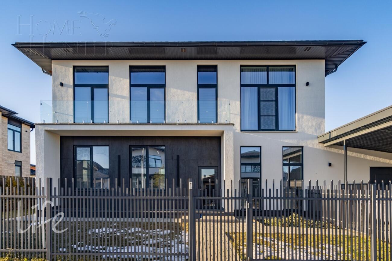 2-этажный коттедж 260 м² с отделкой