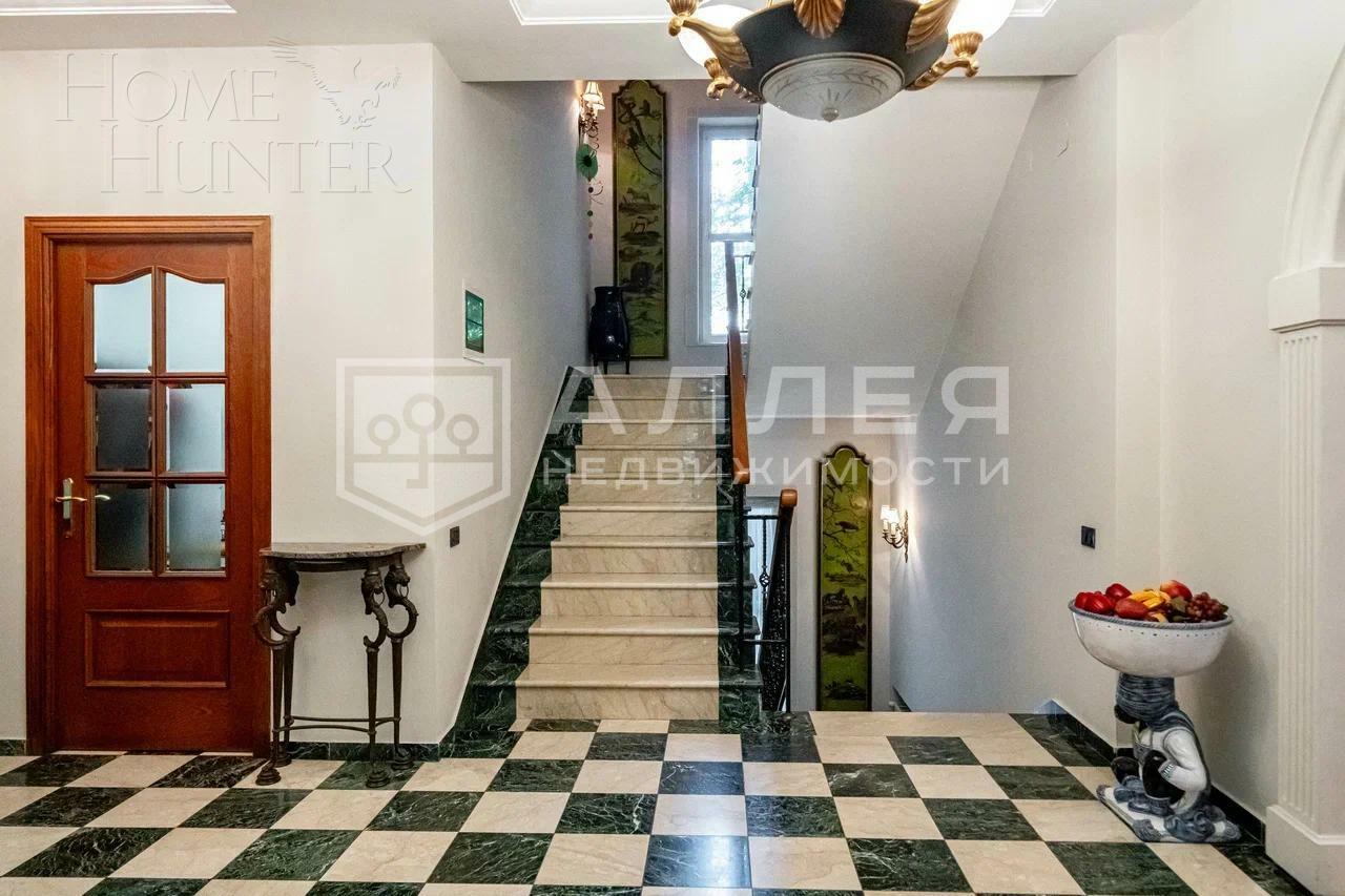 2-этажный коттедж 850 м² с отделкой