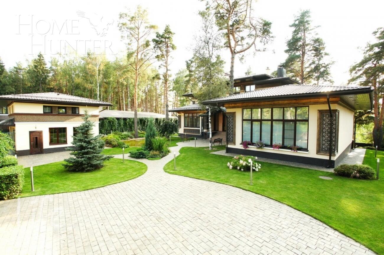 2-этажный коттедж 700 м² с отделкой