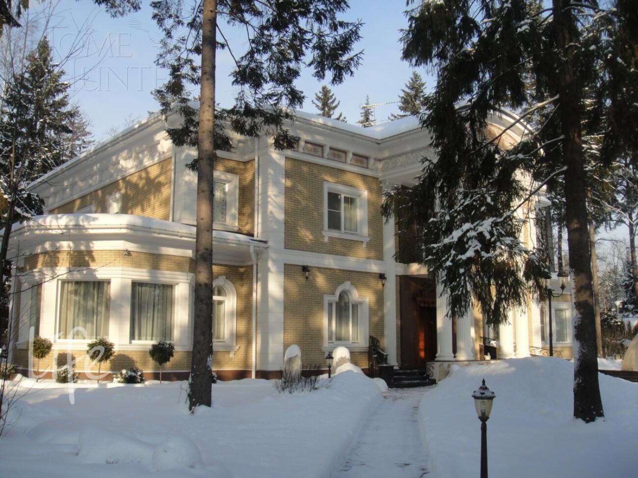 2-этажный коттедж 670 м² с отделкой