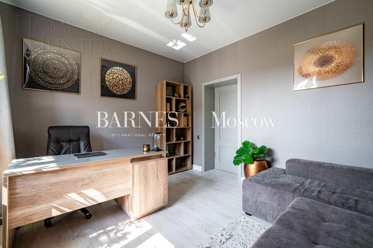 2-этажный коттедж 328 м² с отделкой