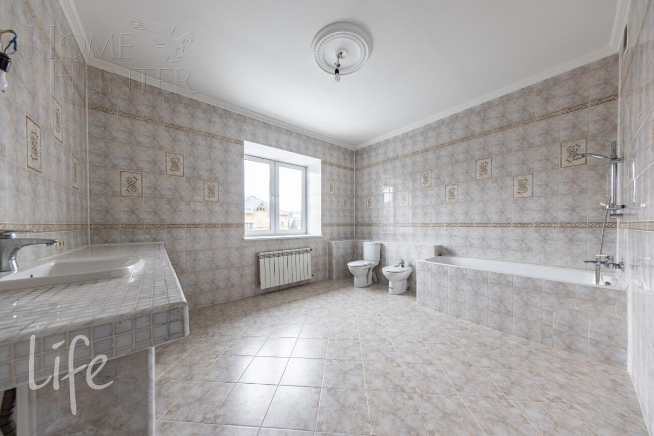 2-этажный коттедж 370 м² с отделкой