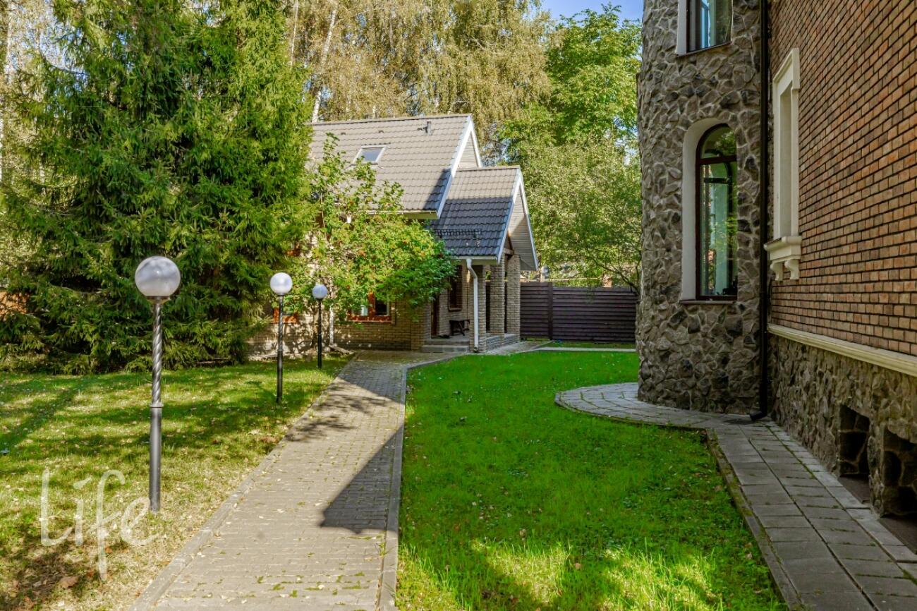 2-этажный коттедж 637 м² с отделкой