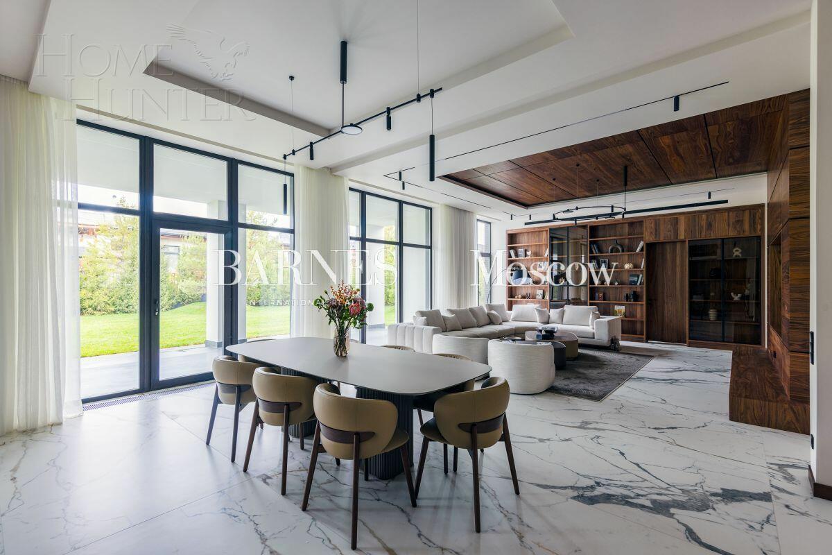 2-этажный коттедж 705 м² с отделкой