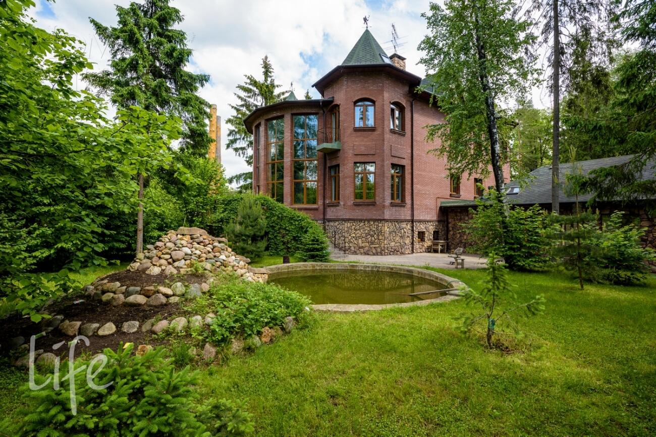 2-этажный коттедж 1 500 м² с отделкой