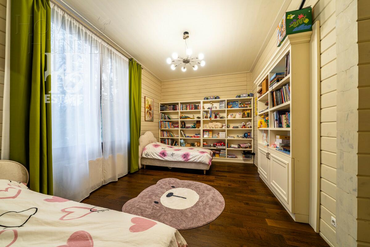 2-этажный коттедж 443 м² с отделкой