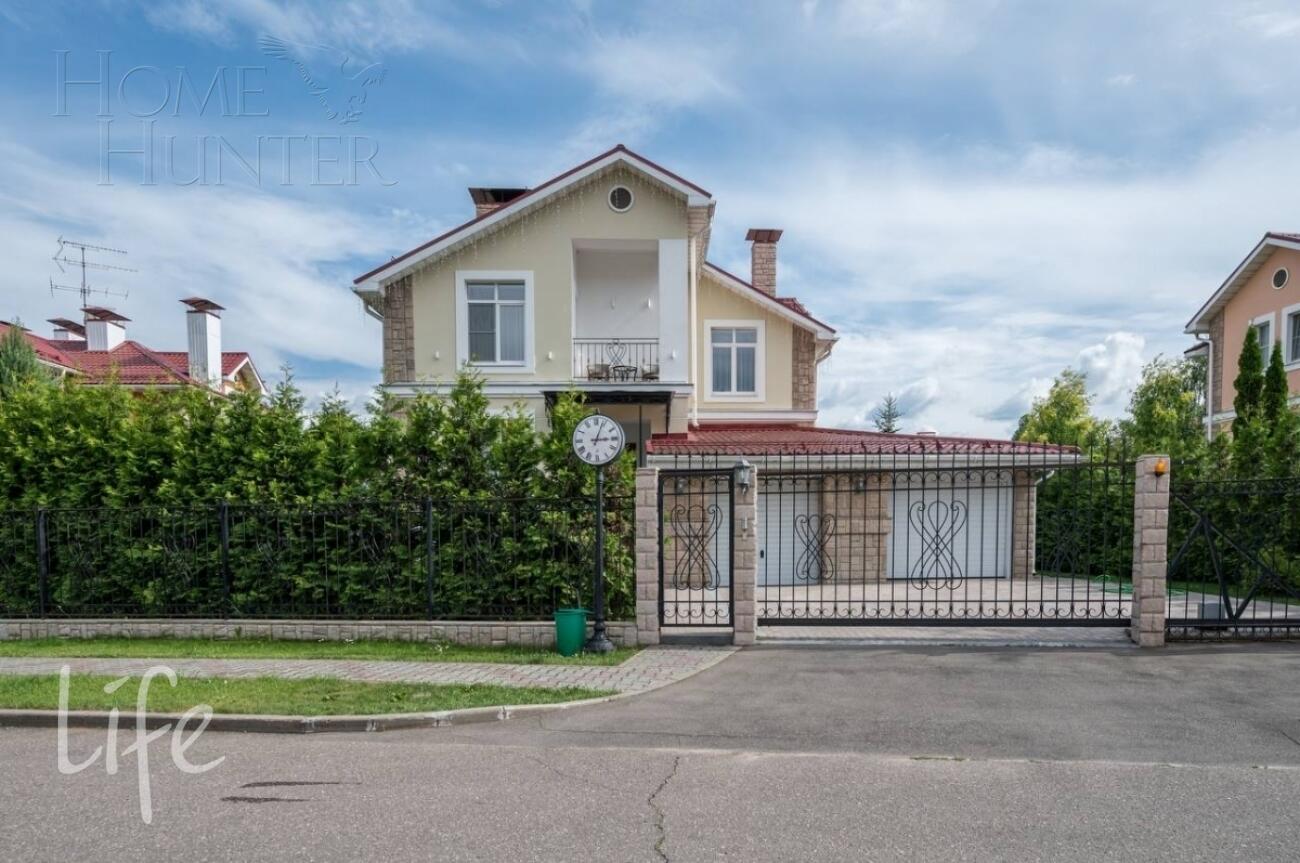 2-этажный коттедж 250 м² с отделкой