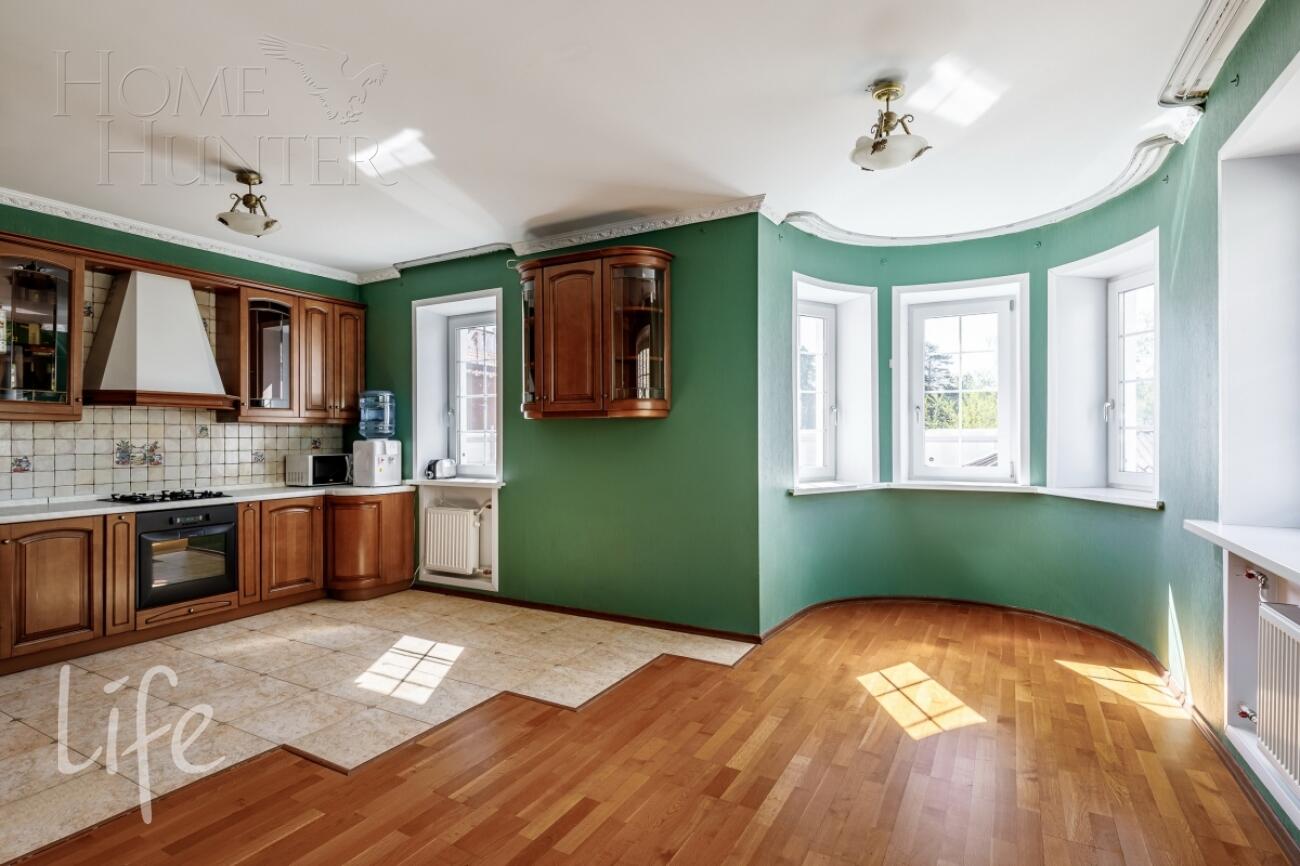 2-этажный коттедж 258 м² с отделкой