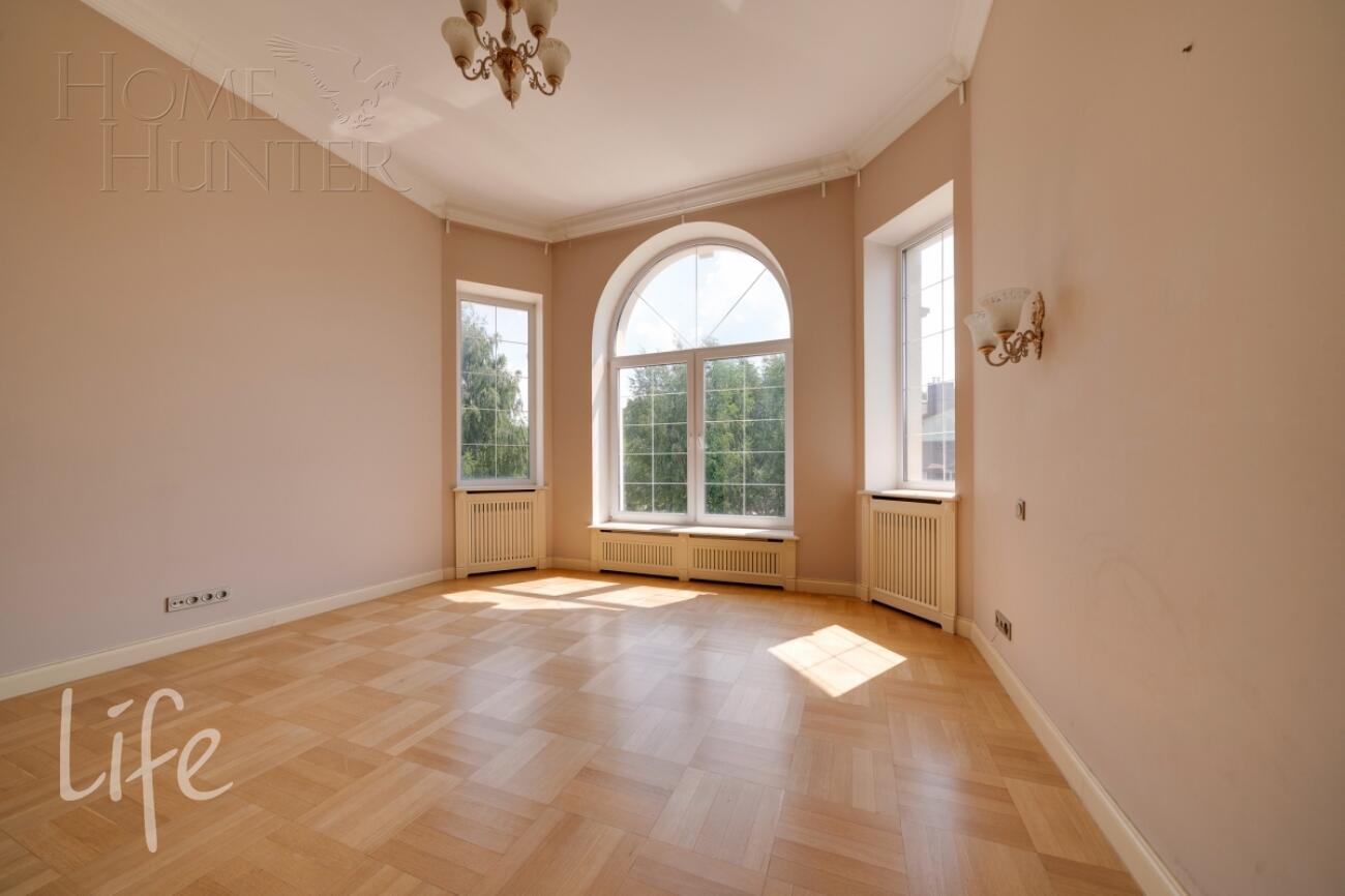 2-этажный коттедж 800 м² с отделкой