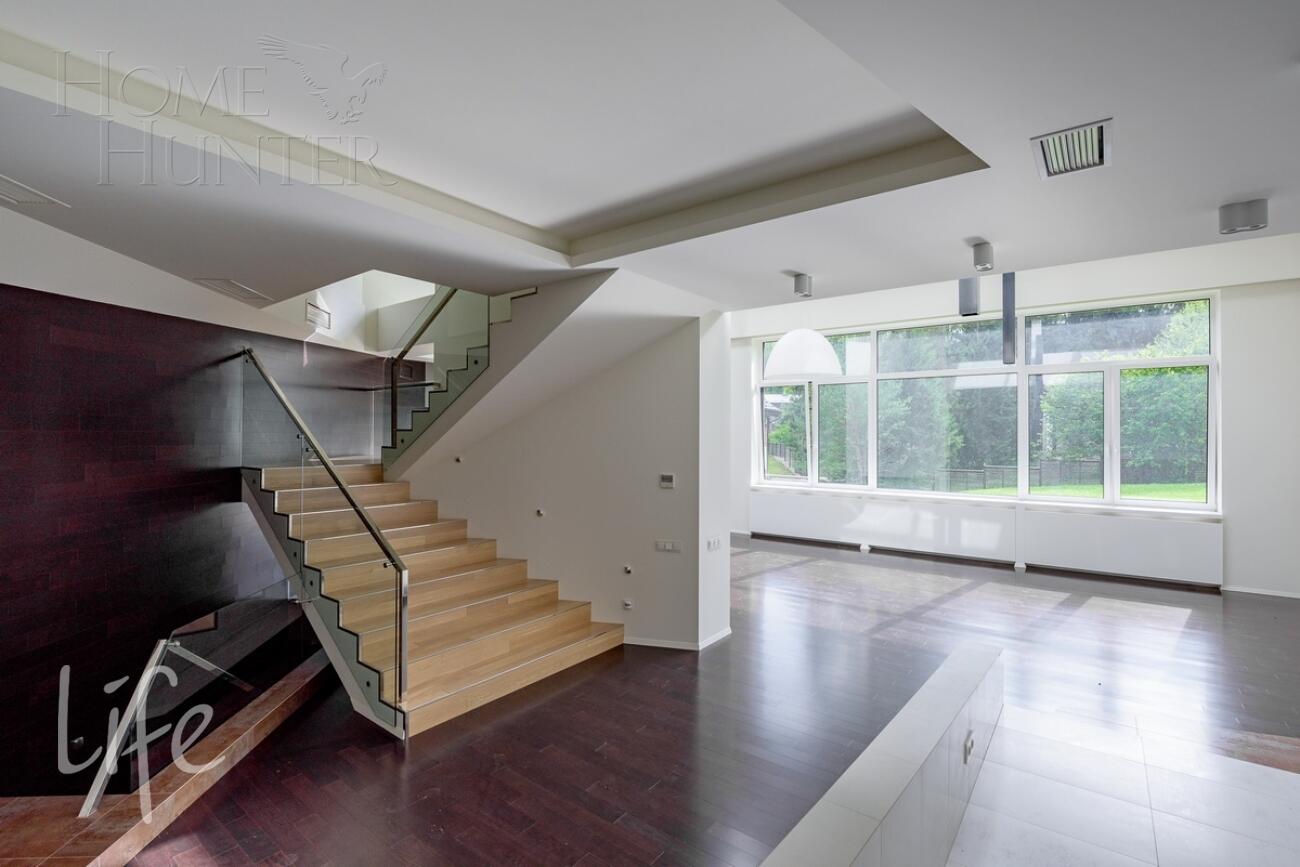 2-этажный коттедж 710 м² с отделкой