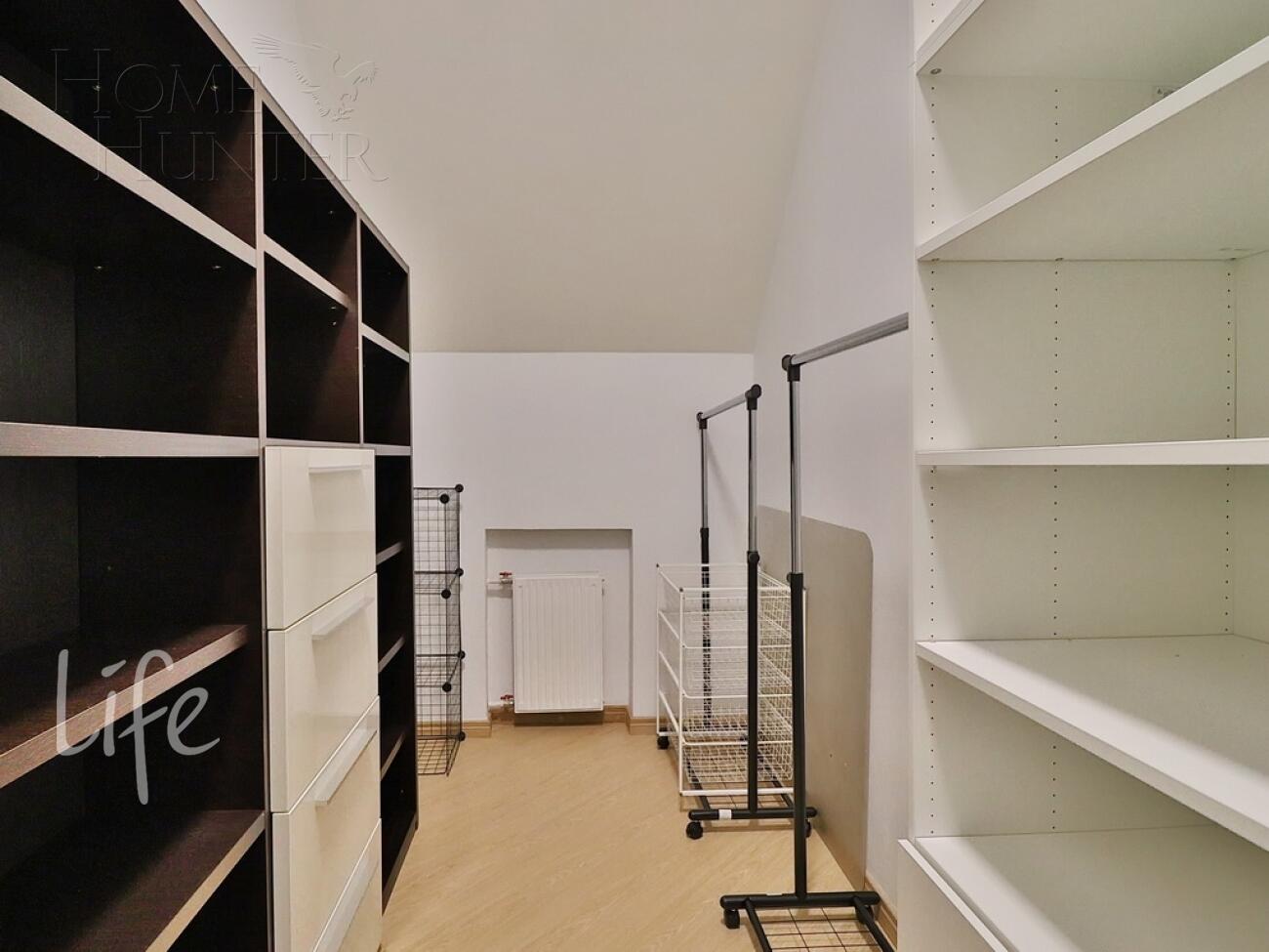 2-этажный коттедж 450 м² с отделкой