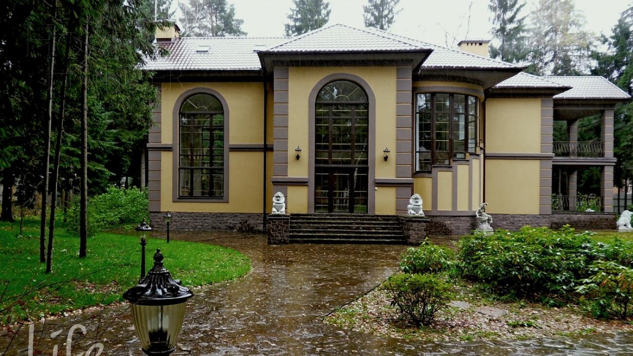 2-этажный коттедж 1 500 м² с отделкой