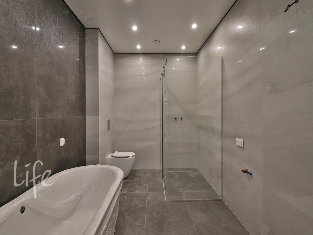 2-этажный коттедж 450 м² с отделкой