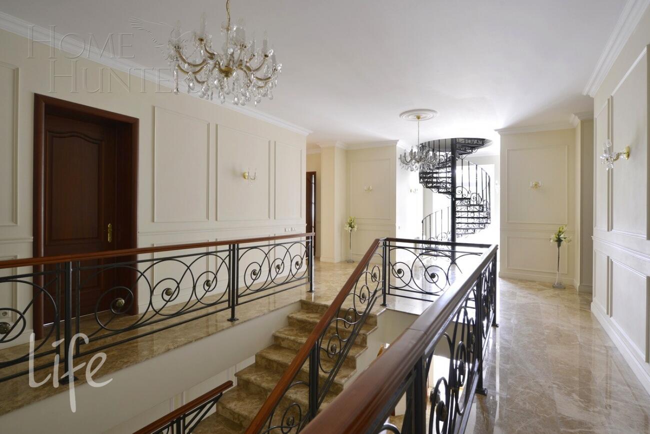 2-этажный коттедж 860 м² с отделкой