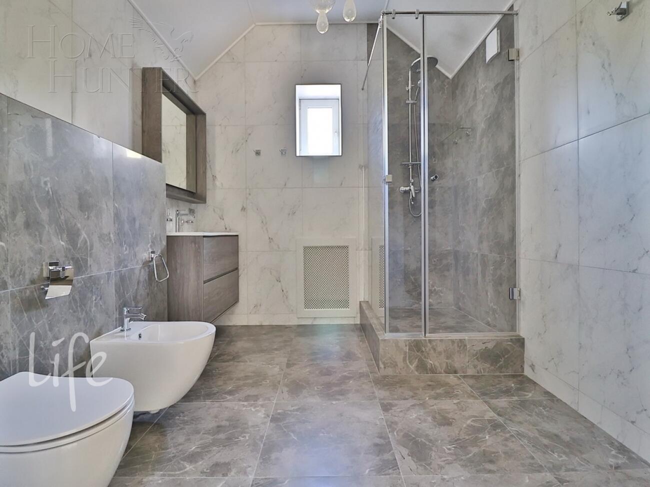 2-этажный коттедж 738 м² с отделкой