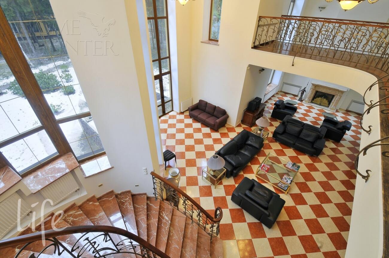 2-этажный коттедж 1 500 м² с отделкой