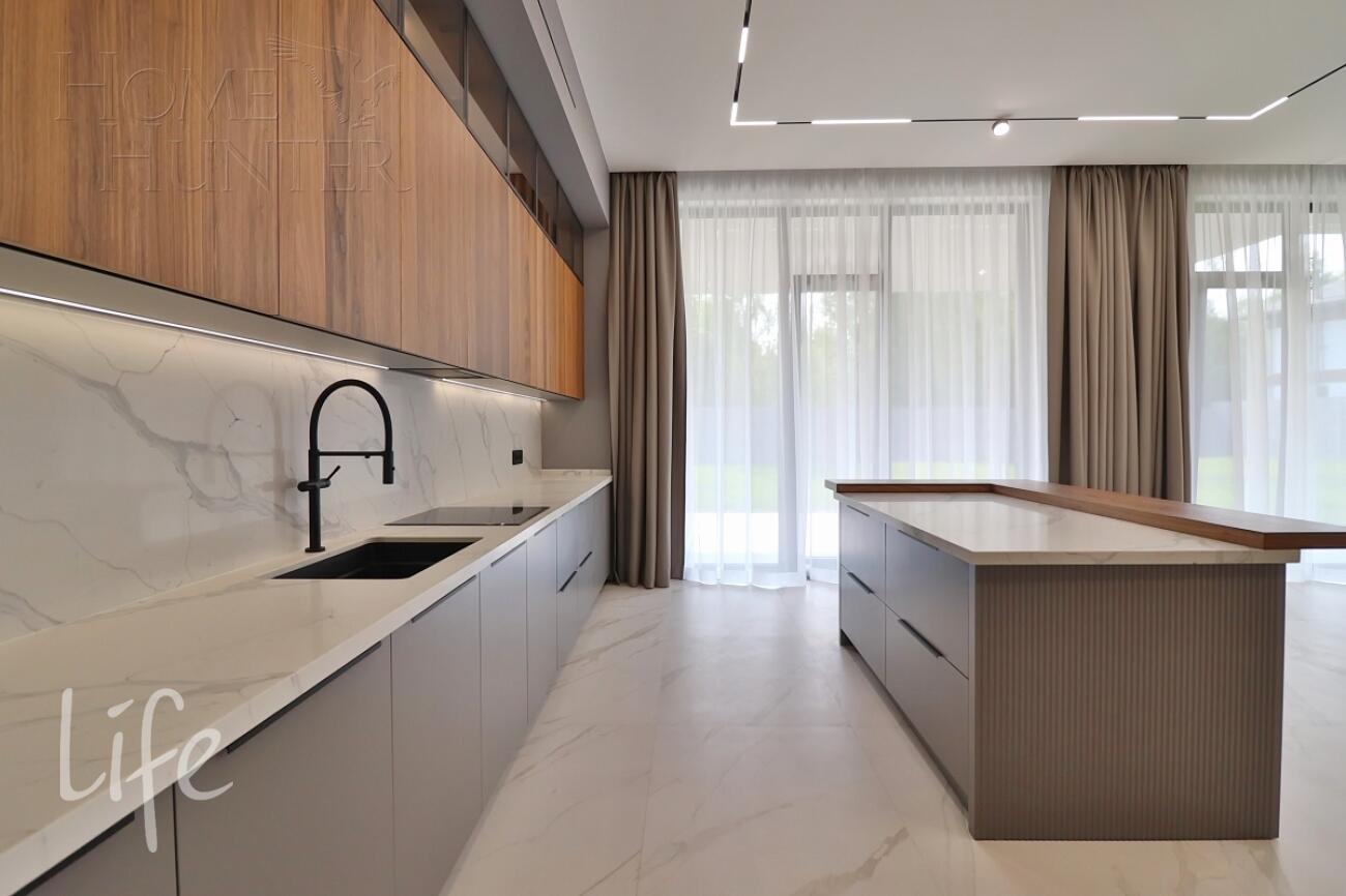 2-этажный коттедж 604 м² с отделкой