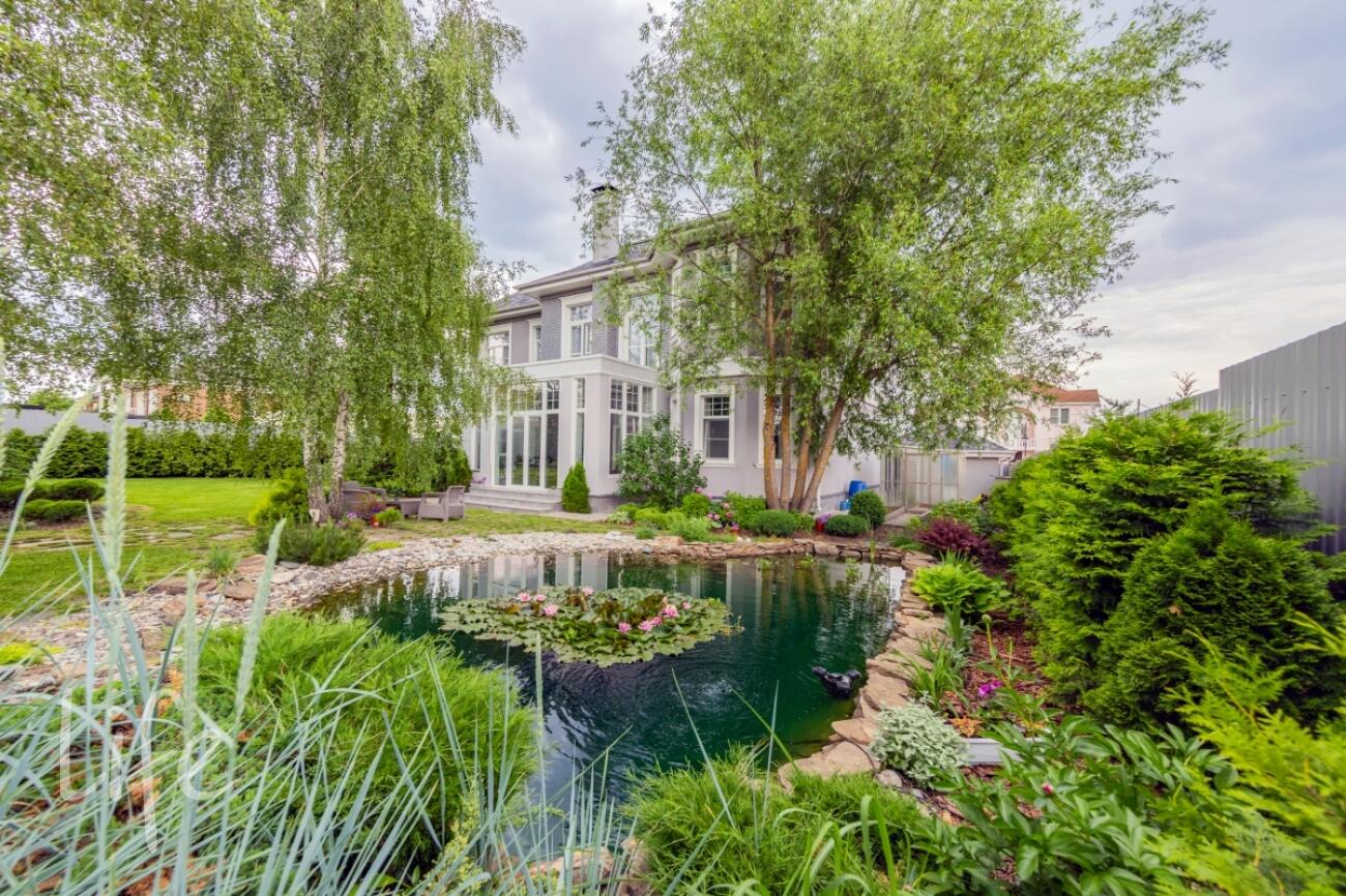 2-этажный коттедж 820 м² с отделкой