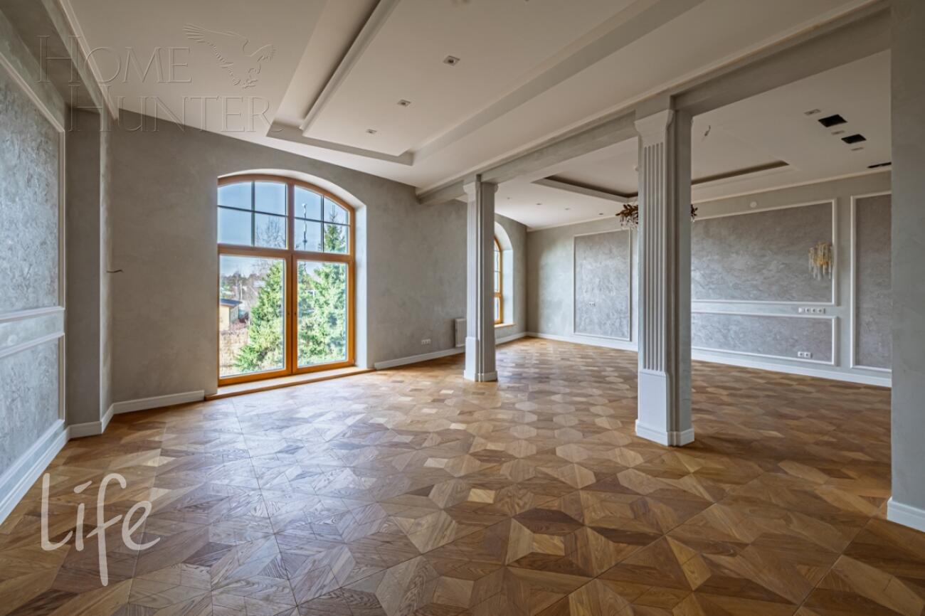 2-этажный коттедж 1 000 м² с отделкой