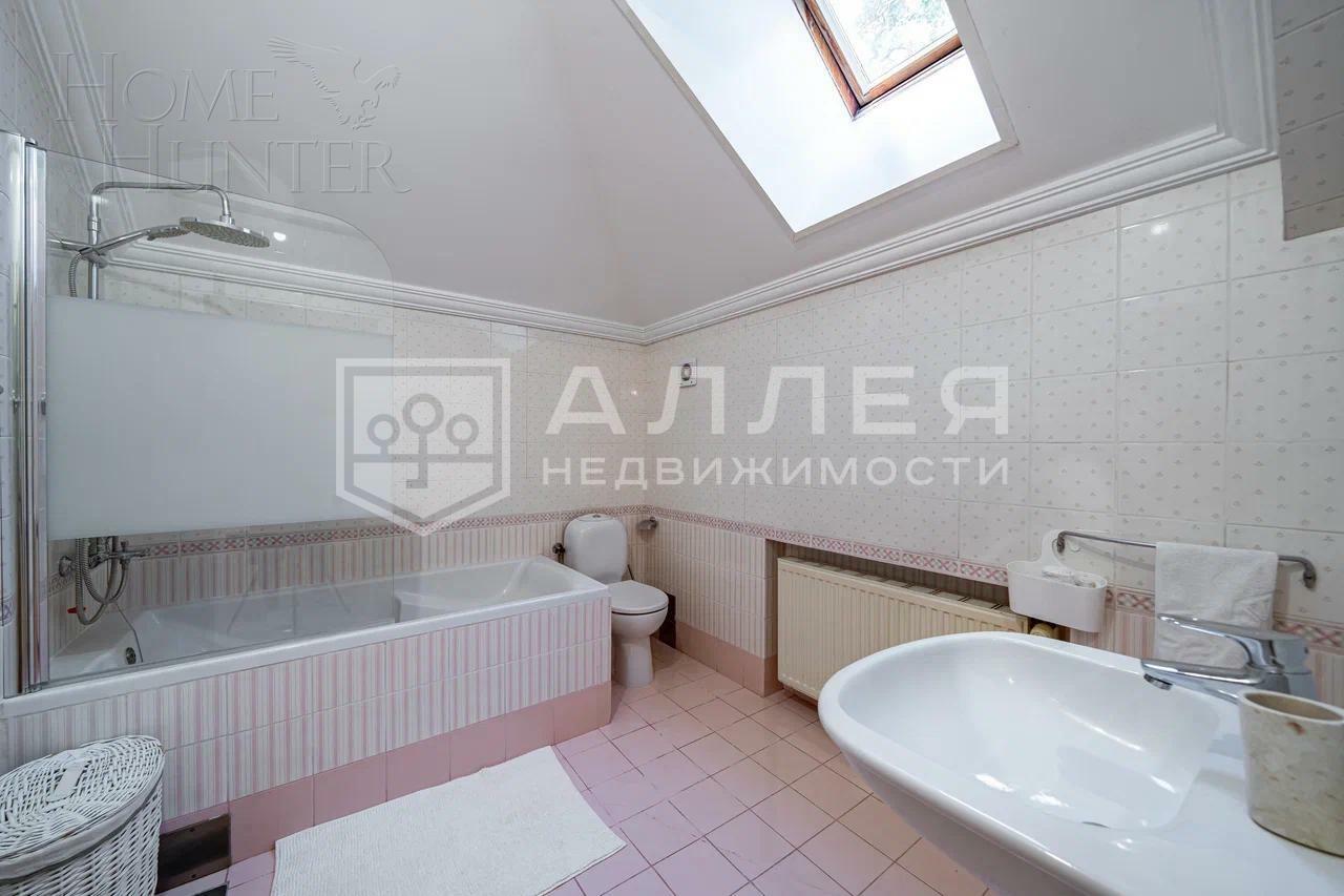2-этажный коттедж 850 м² с отделкой
