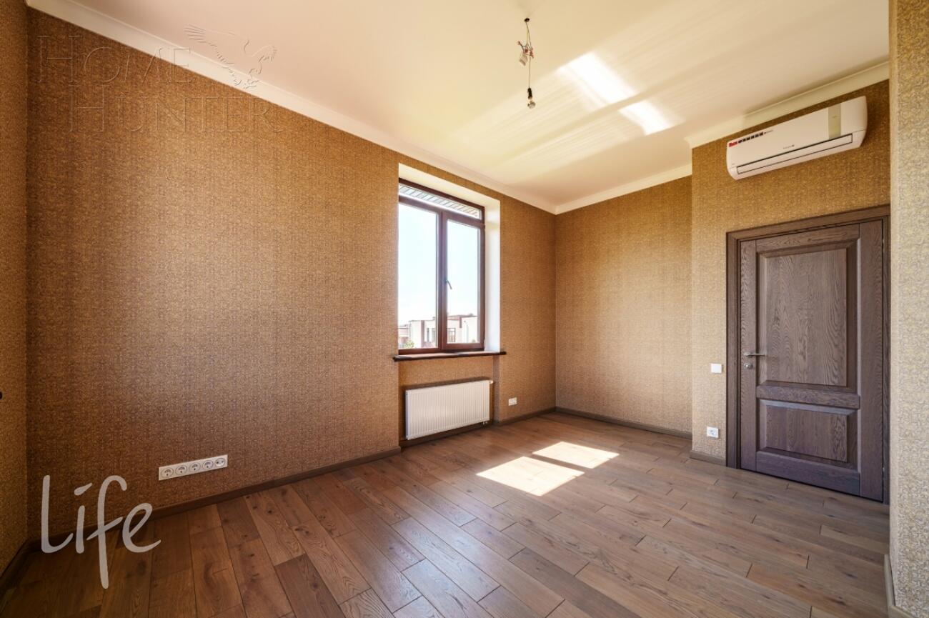 2-этажный коттедж 400 м² с отделкой