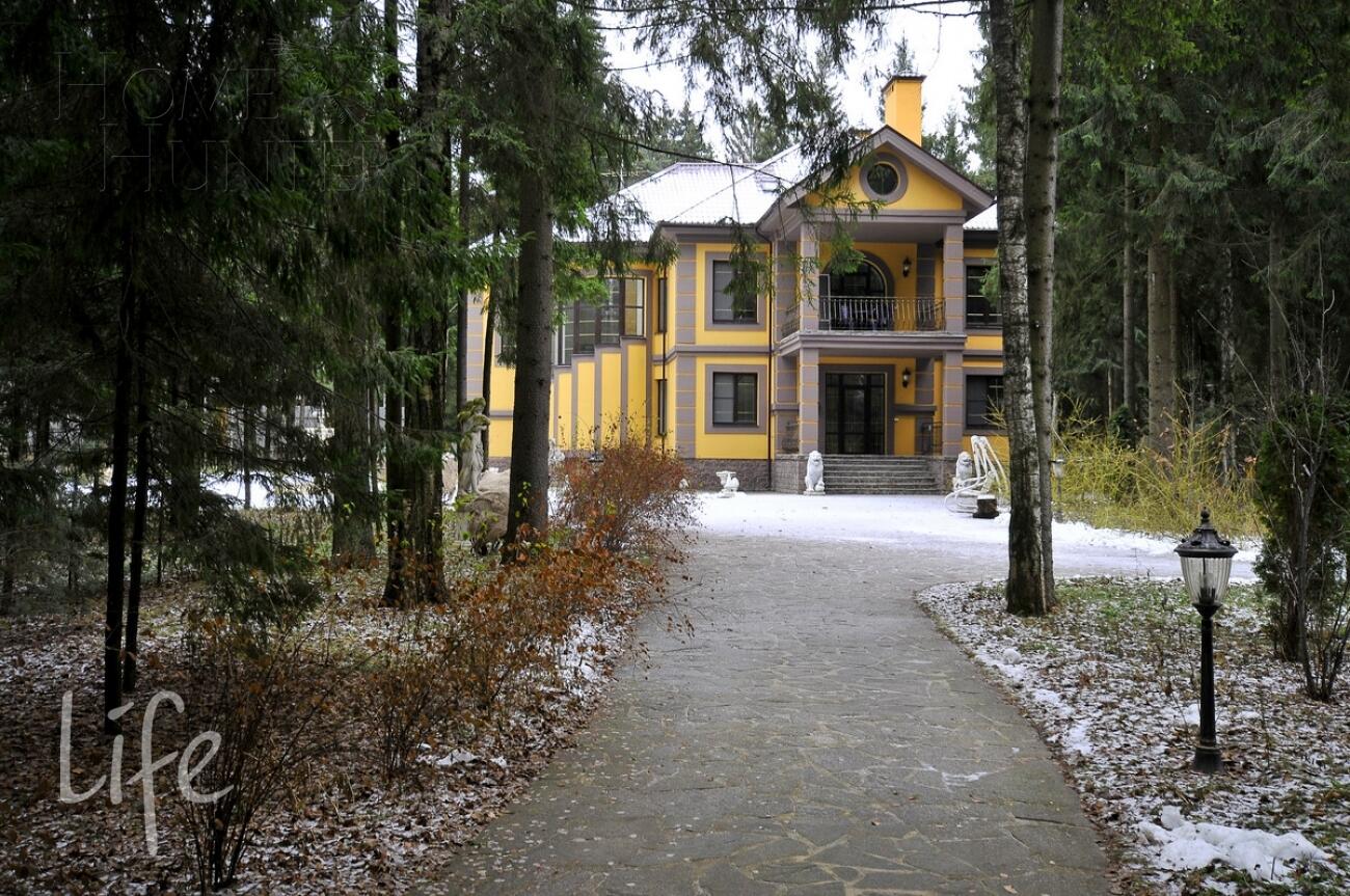 2-этажный коттедж 1 500 м² с отделкой