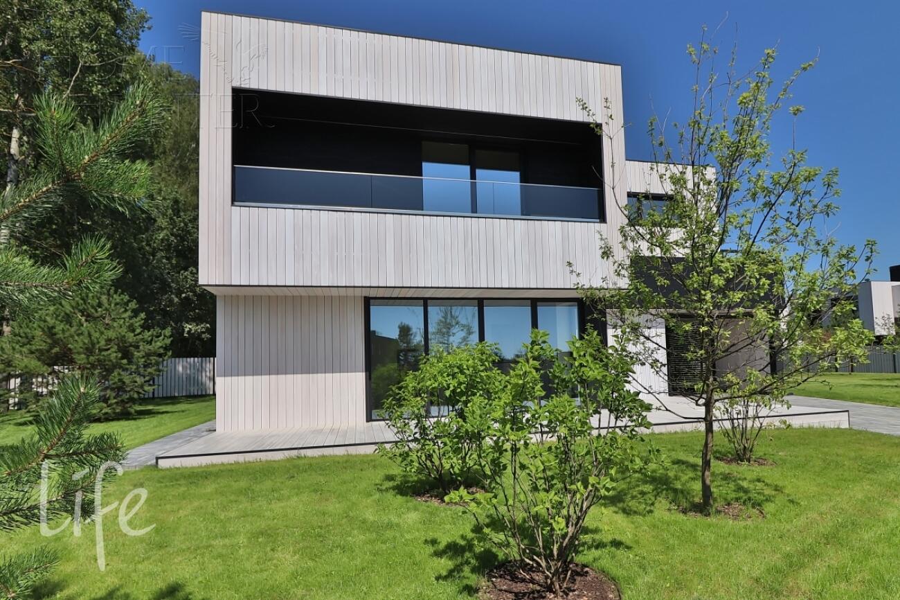 2-этажный коттедж 339 м² с отделкой