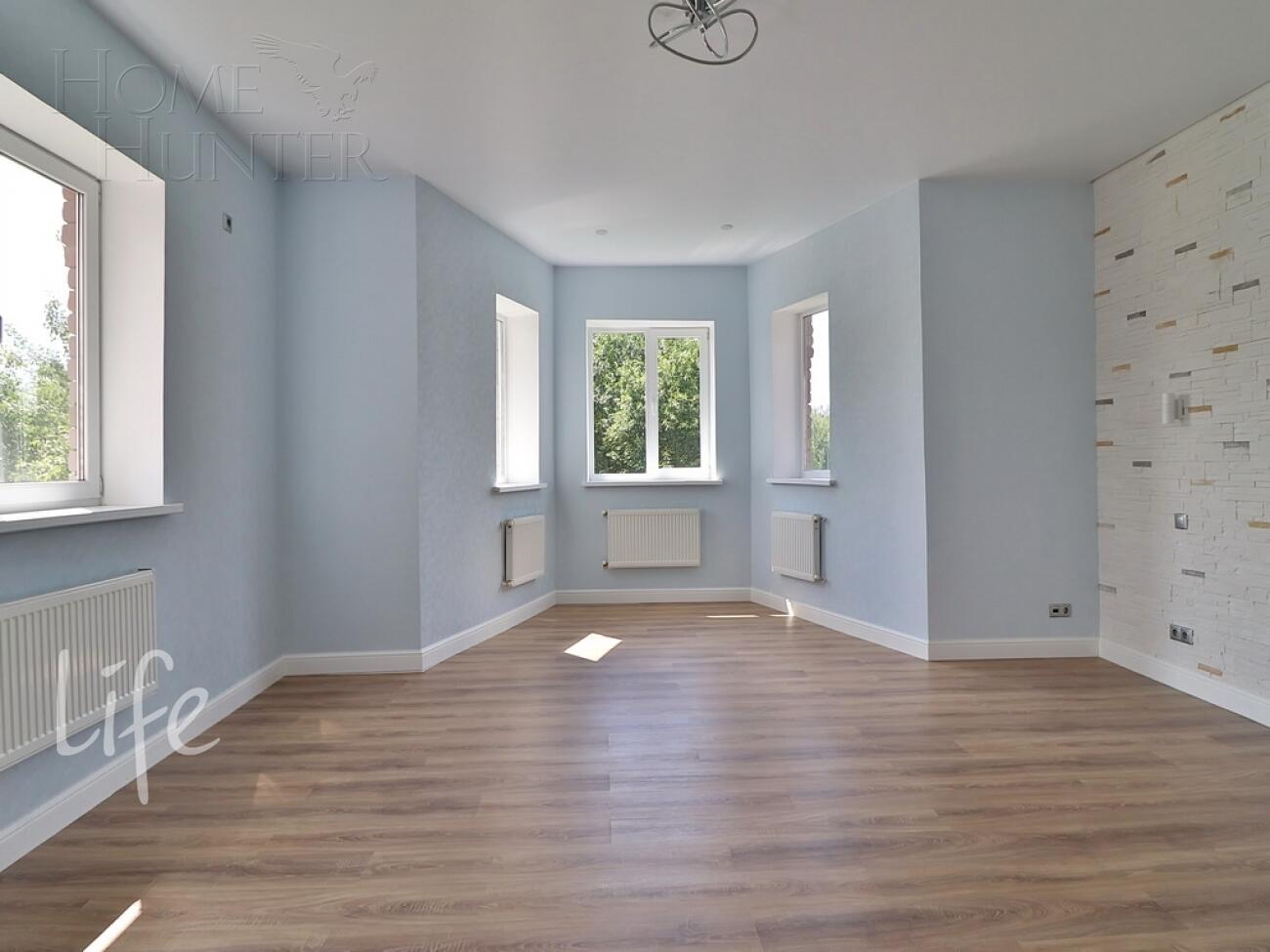 3-этажный коттедж 372 м² с отделкой