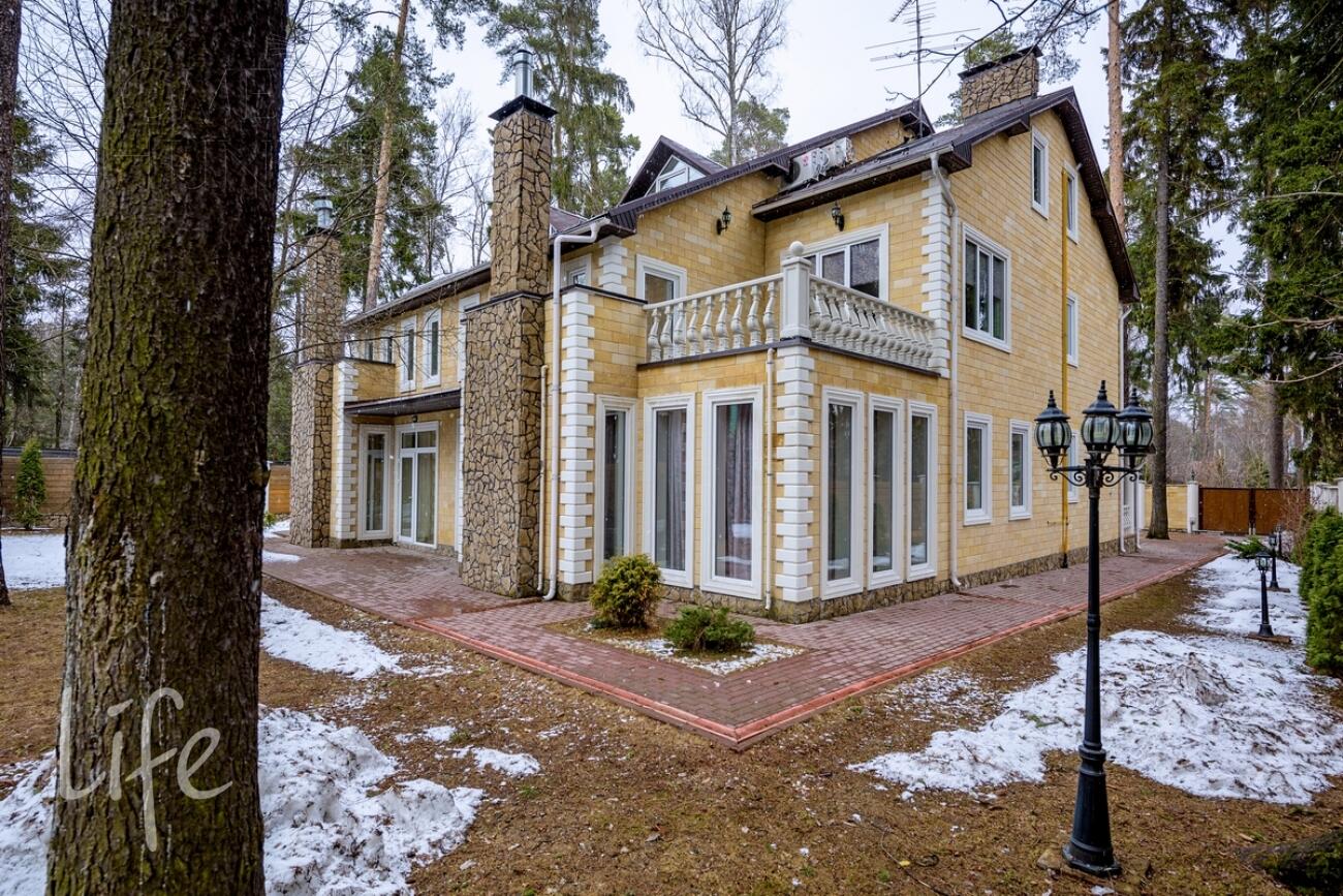 2-этажный таунхаус 385 м² с отделкой