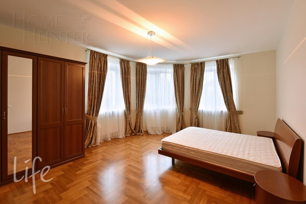 2-этажный коттедж 700 м² с отделкой