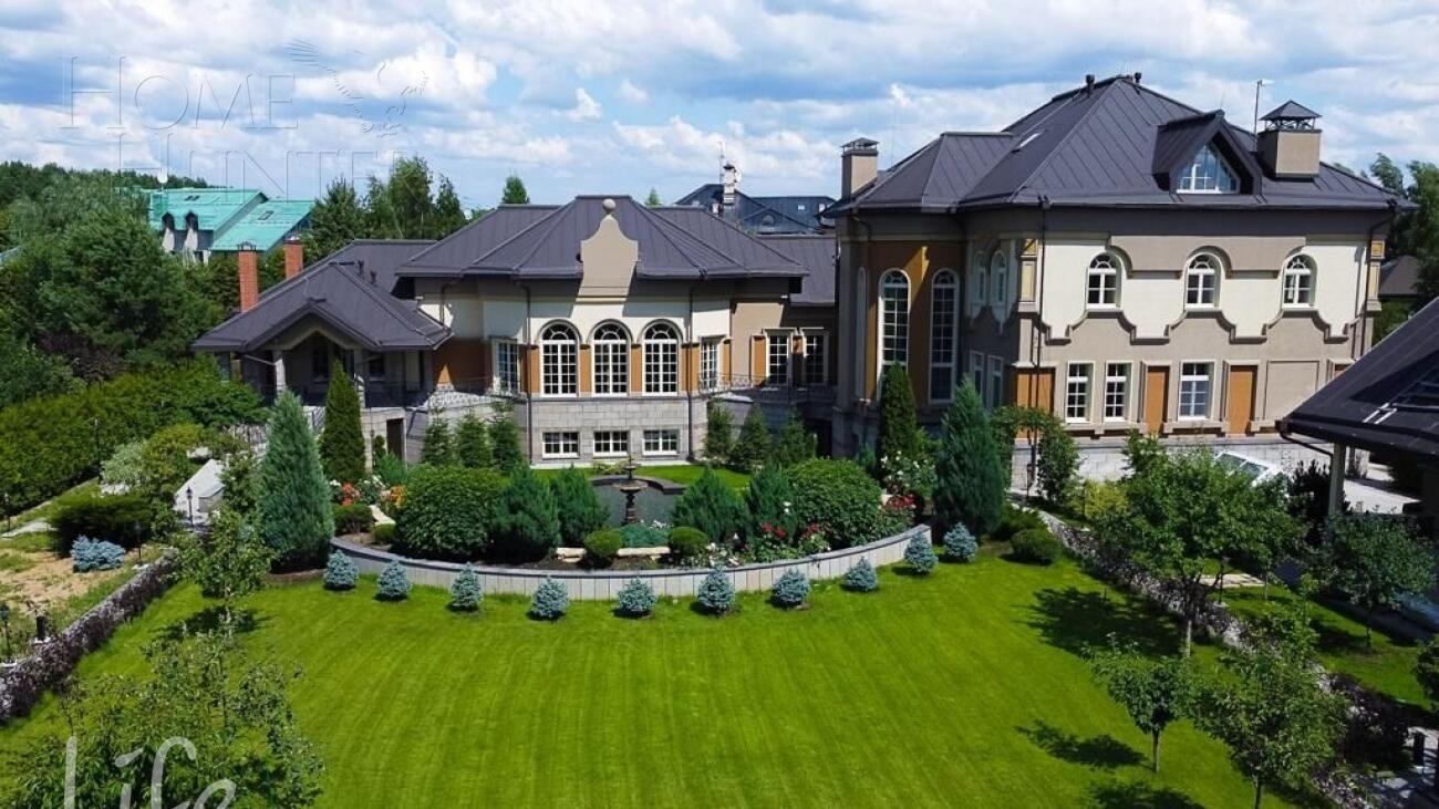 2-этажный коттедж 1 700 м² с отделкой