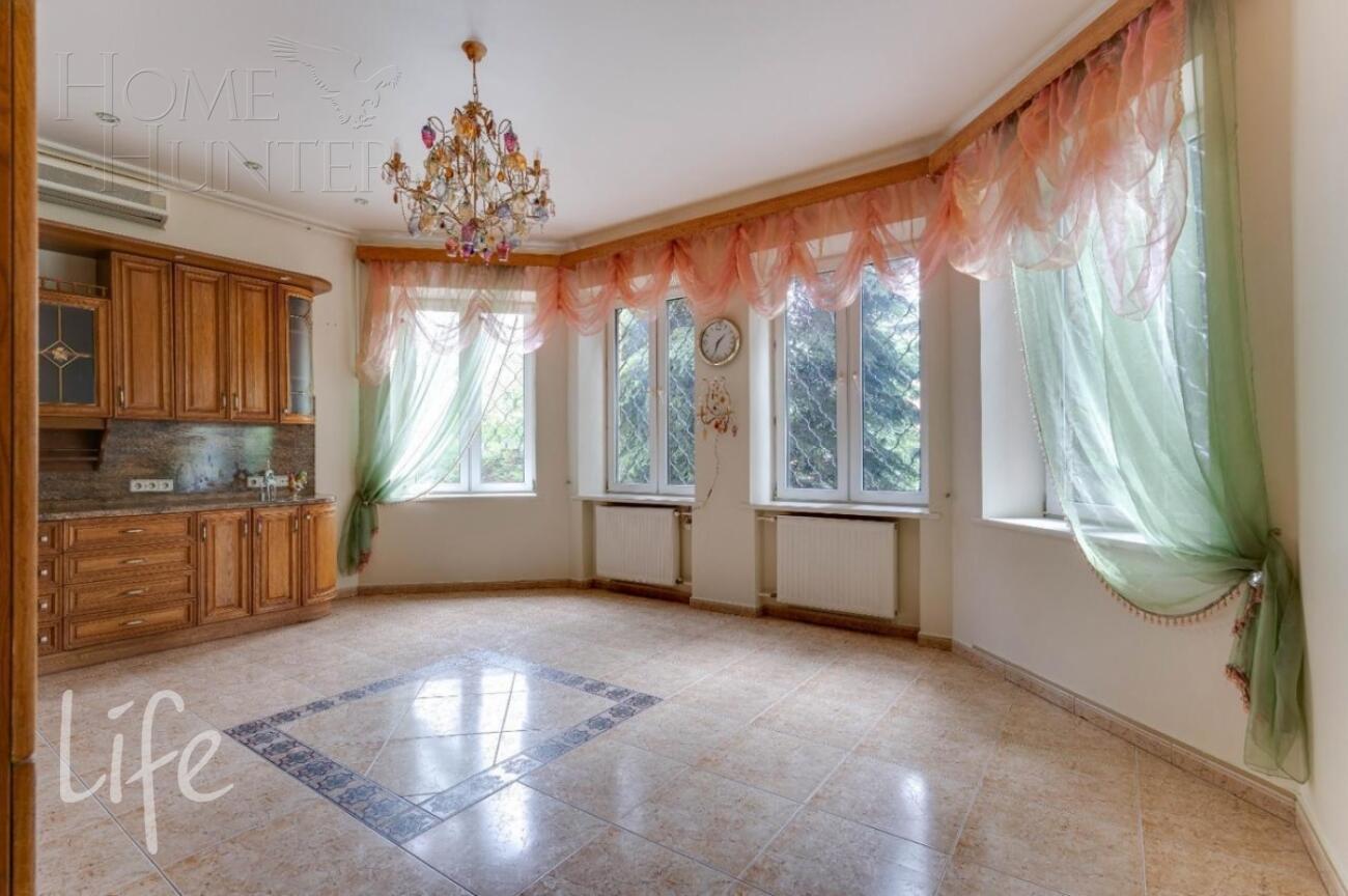 2-этажный коттедж 370 м² с отделкой