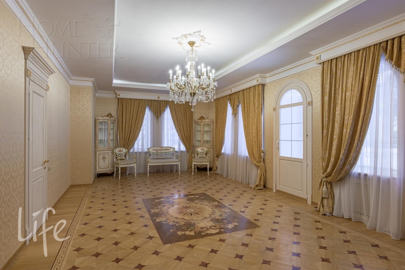 2-этажный коттедж 1 250 м² с отделкой