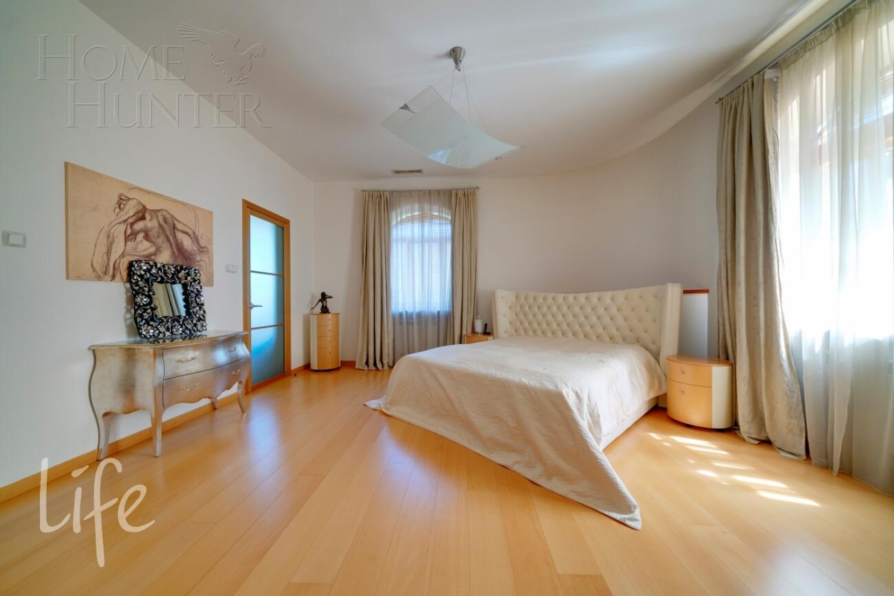 2-этажный коттедж 798.6 м² с отделкой