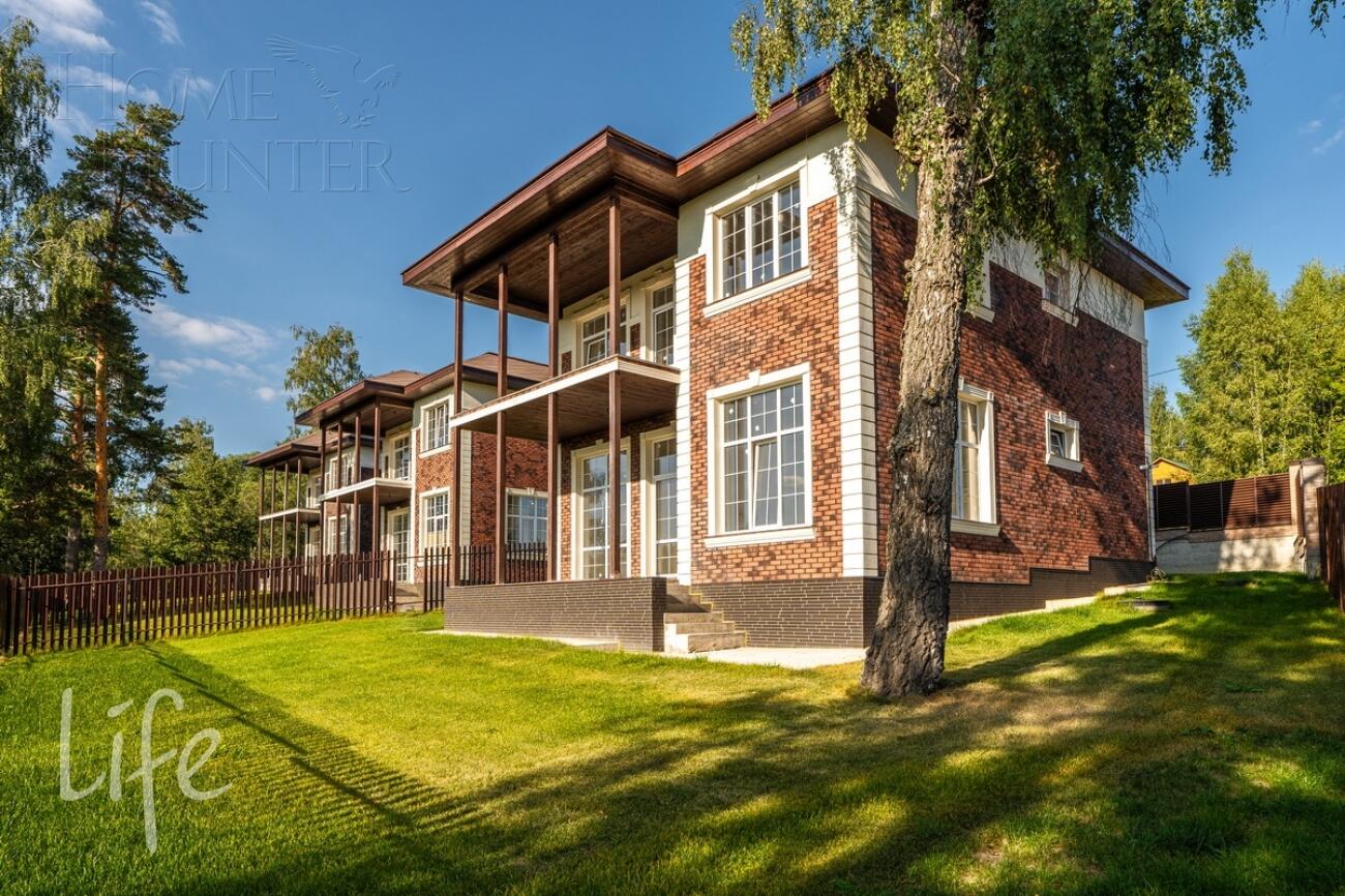 2-этажный коттедж 240 м² без отделки