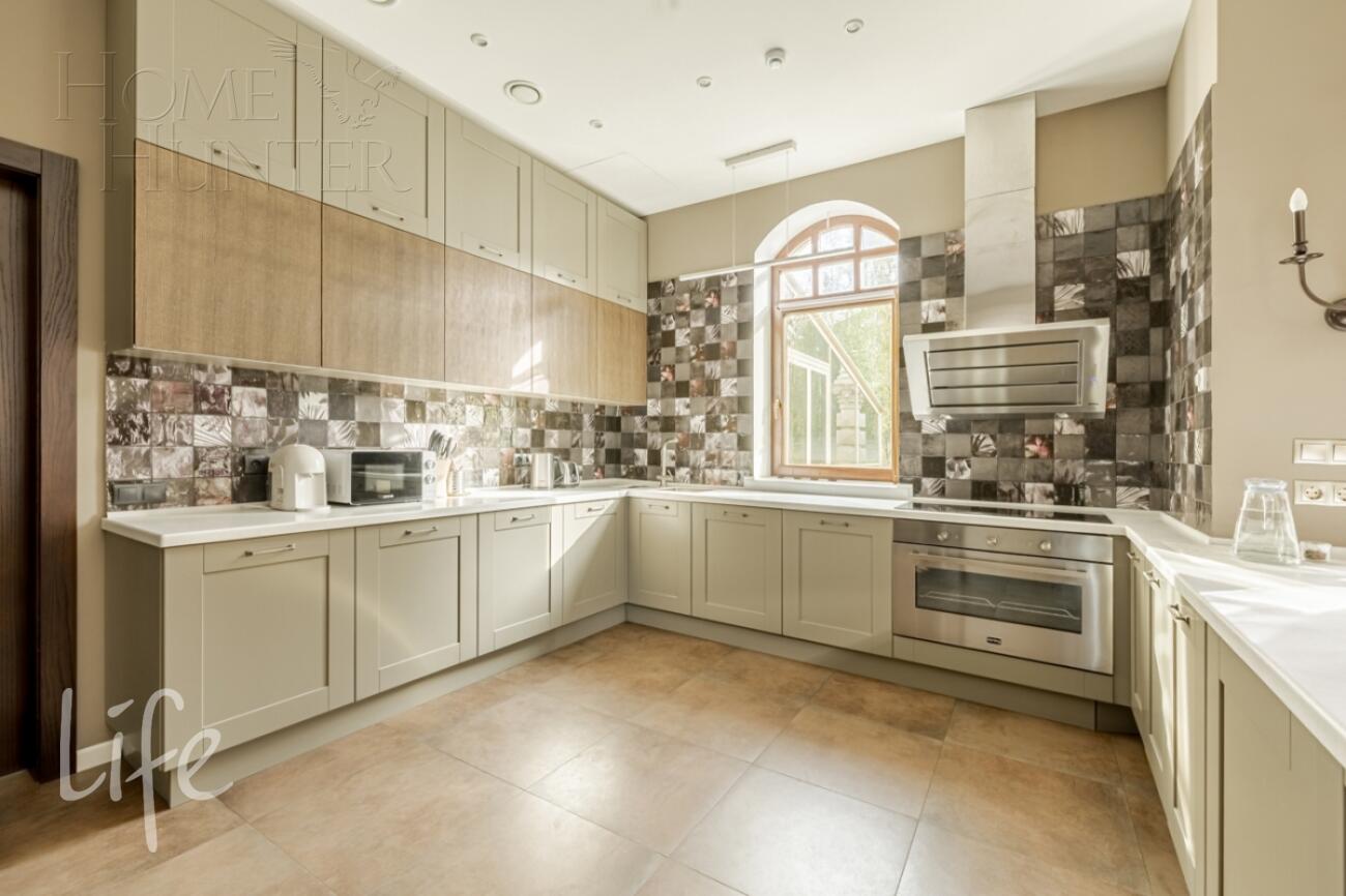 2-этажный коттедж 970 м² с отделкой