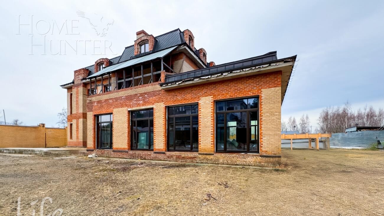 2-этажный коттедж 692 м² без отделки