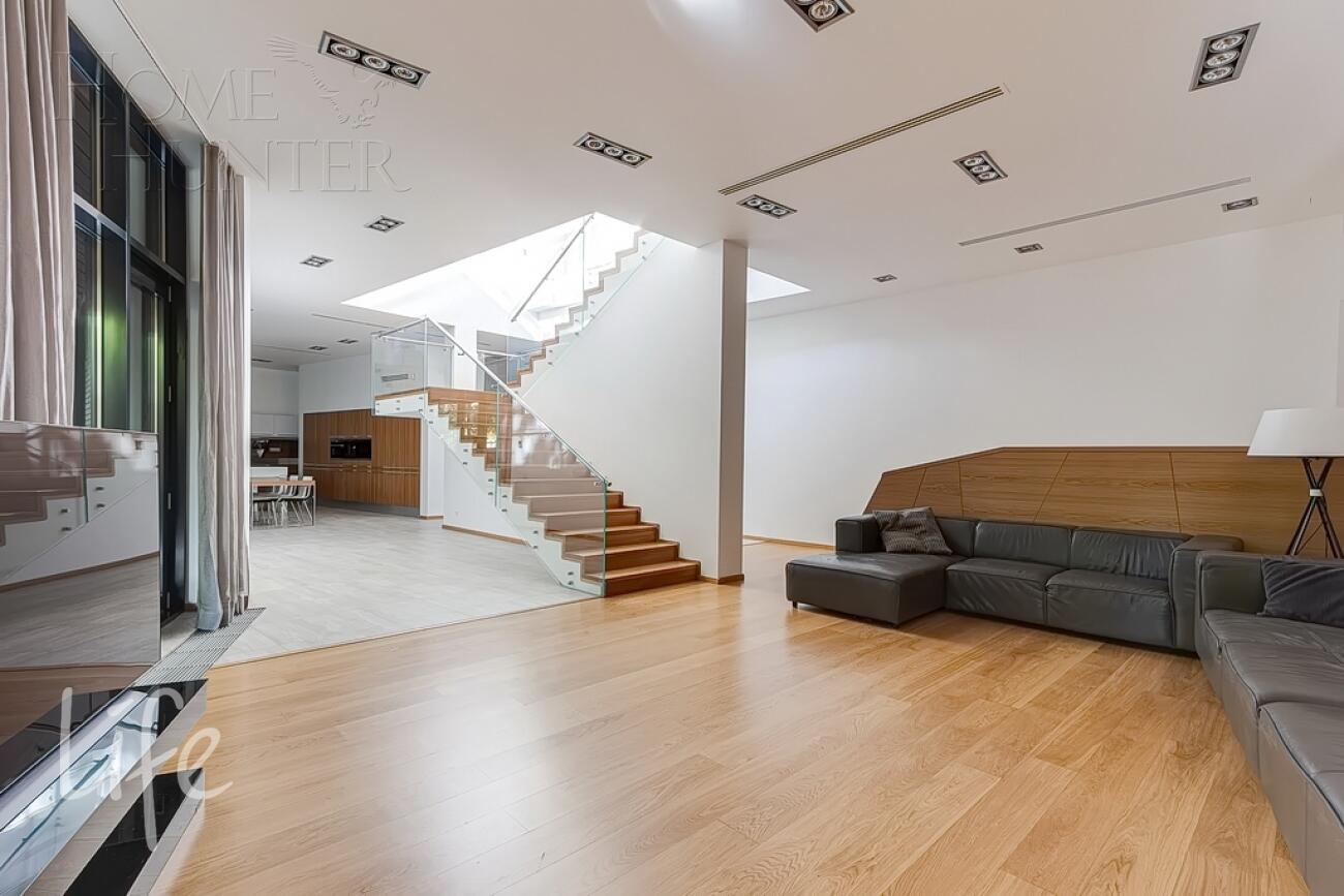 3-этажный коттедж 539 м² с отделкой