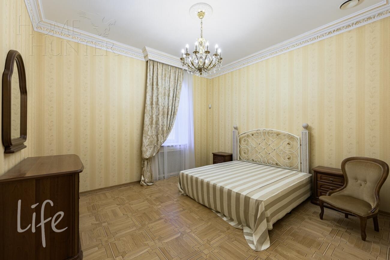 2-этажный коттедж 1 250 м² с отделкой