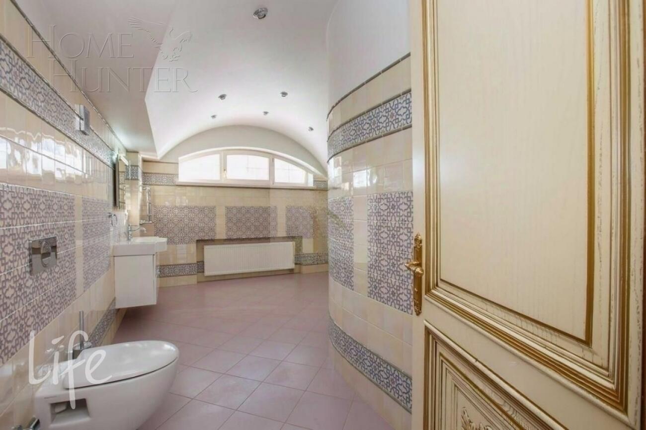 2-этажный коттедж 612 м² с отделкой