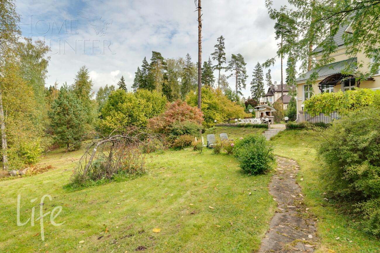 3-этажный коттедж 557 м² с отделкой