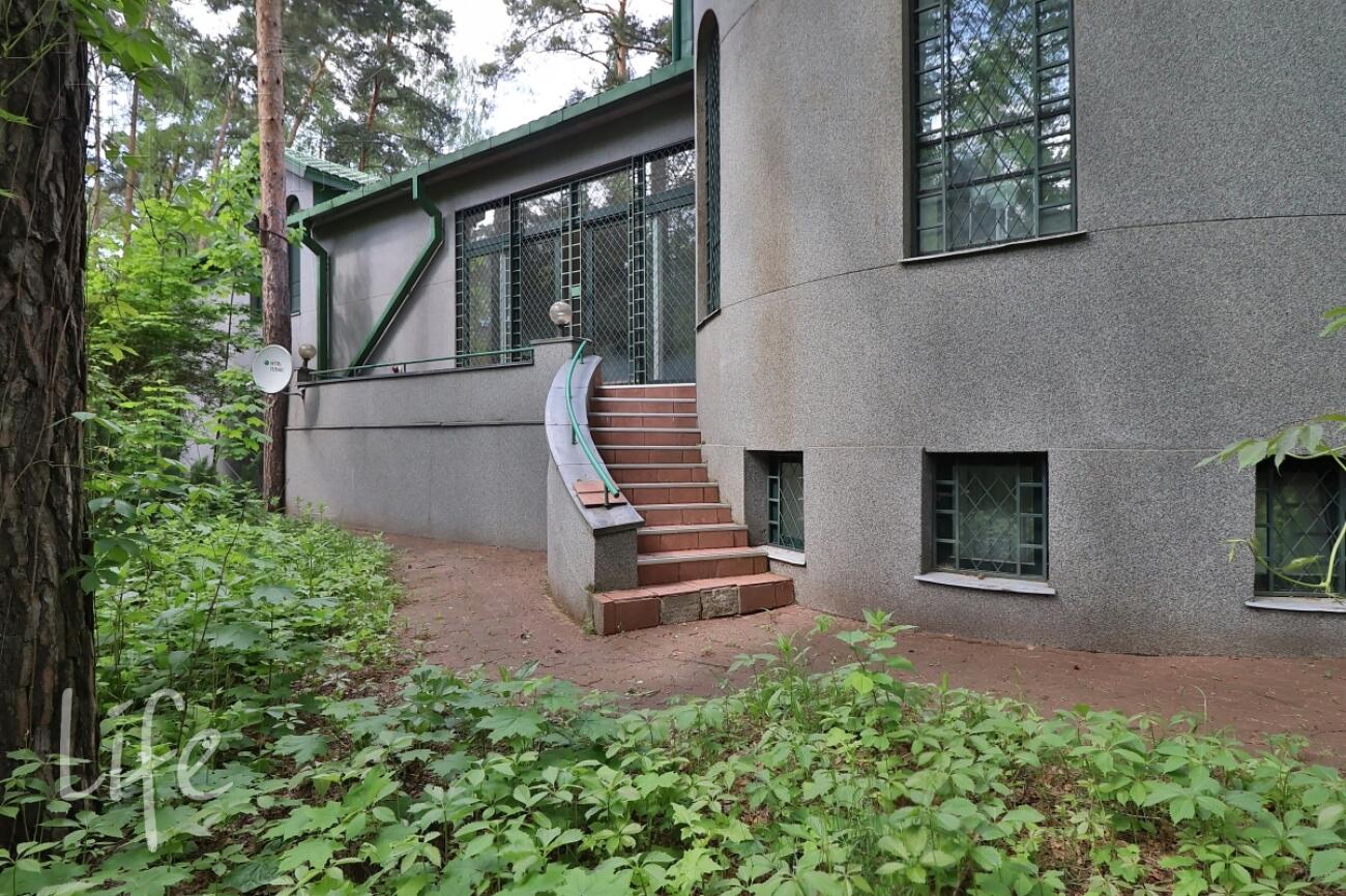 2-этажный коттедж 653 м² с отделкой